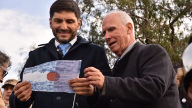 Photo of Pullaro en Puerto Gral. San Martín: «Seguimos reclamando por un país federal»