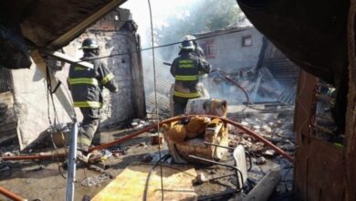 Photo of Se quemó una casa en barrio Industrial y una familia perdió todo