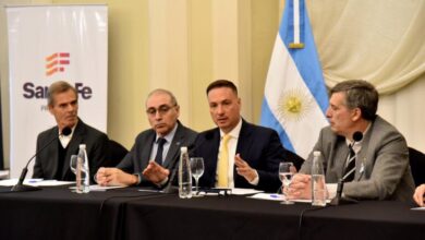 Photo of El Gobierno provincial licitó el primer carril de la Autopista desde Rosario a San Lorenzo