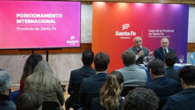 Photo of Santa Fe presentó en Buenos Aires su Plan de Posicionamiento Internacional