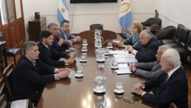 Photo of El Gobernador se reunió a primera hora con los ministros de la Corte