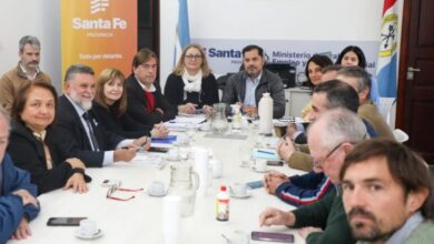 Photo of Los gremios de la Salud recibirán este jueves la oferta de Provincia para el último trimestre