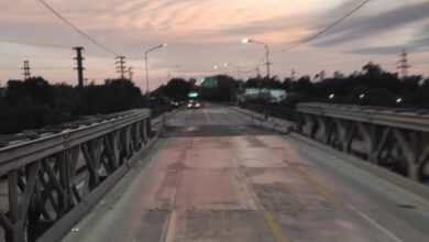 Photo of Se retomó el tránsito de vehículos autorizados en el Puente Carretero