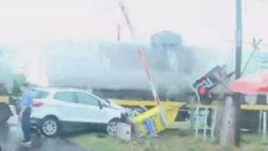 Photo of Rosario: un tren chocó con un auto en barrio Industrial